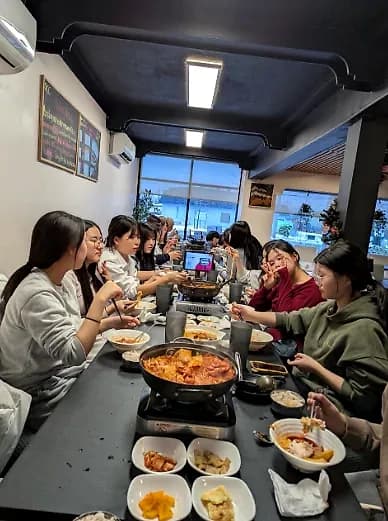 캠프 기간 중 한식당에서의 식사 시간